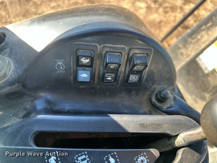 image for item OF9163 2005 Caterpillar 953C  track loader