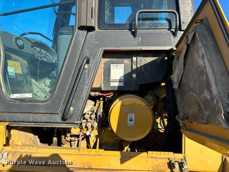 image for item OF9163 2005 Caterpillar 953C  track loader