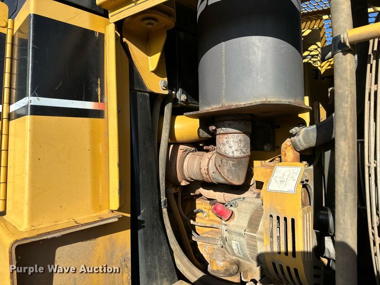 image for item OF9163 2005 Caterpillar 953C  track loader