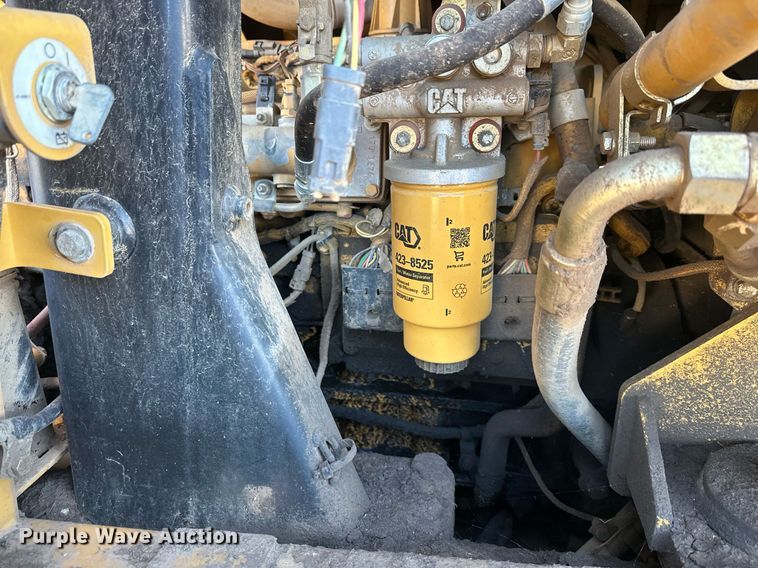 image for item OF9163 2005 Caterpillar 953C  track loader