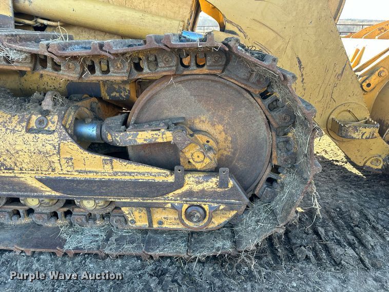 image for item OF9163 2005 Caterpillar 953C  track loader