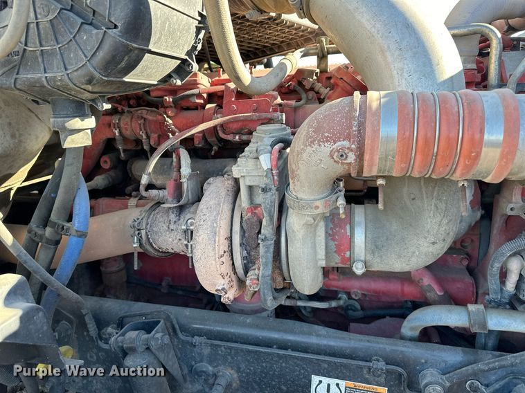 image for item OF9167 2015 Kenworth T880  semi truck