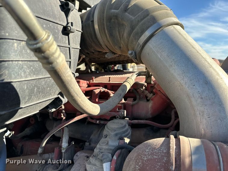 image for item OF9167 2015 Kenworth T880  semi truck