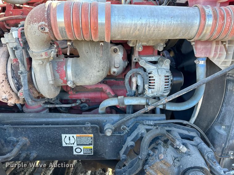 image for item OF9167 2015 Kenworth T880  semi truck