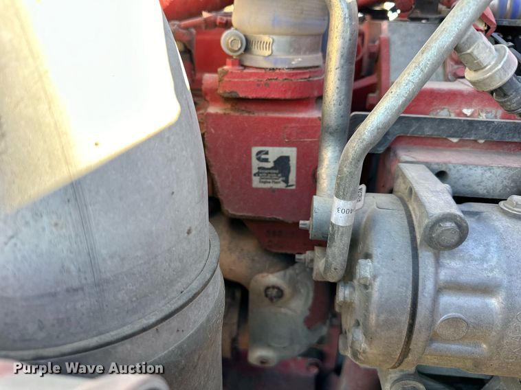 image for item OF9167 2015 Kenworth T880  semi truck