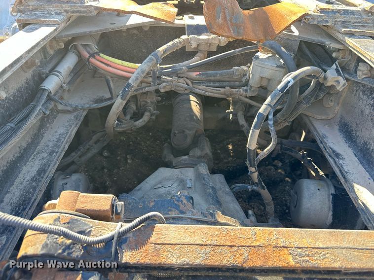 image for item OF9167 2015 Kenworth T880  semi truck