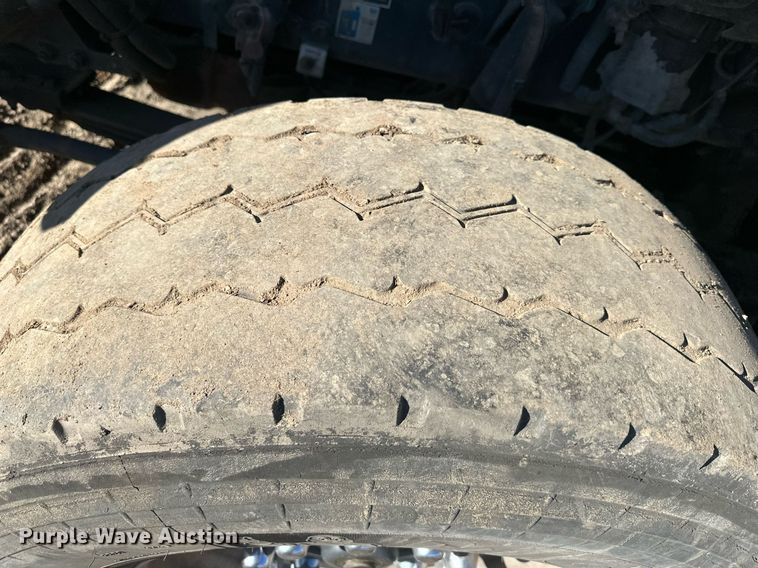 image for item OF9167 2015 Kenworth T880  semi truck