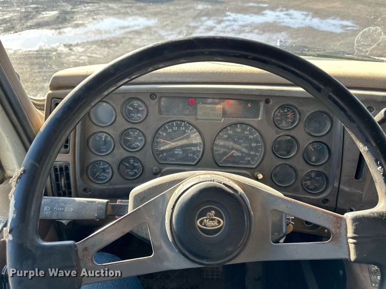 image for item OF9170 2003 Mack CV713  dump truck