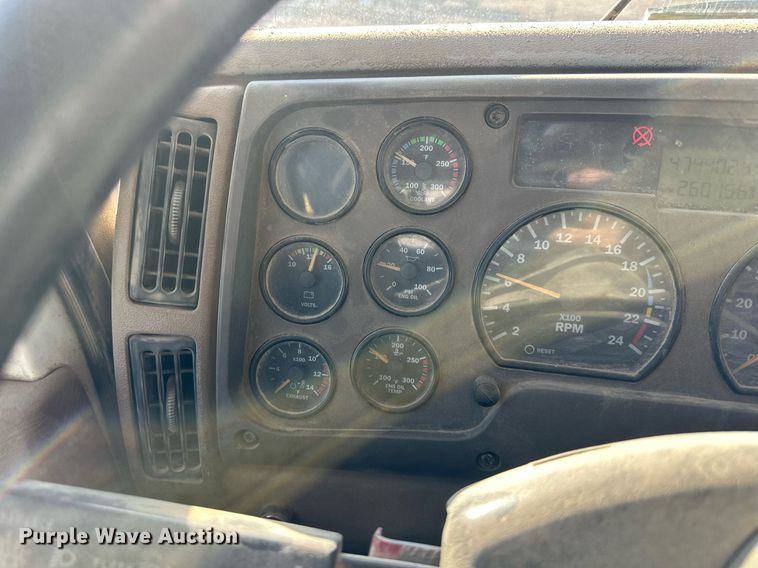 image for item OF9170 2003 Mack CV713  dump truck