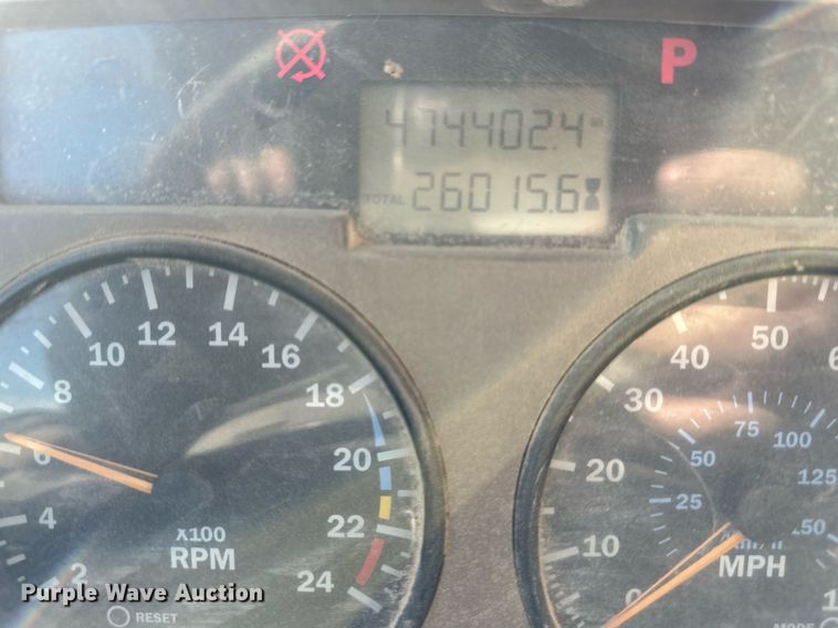 image for item OF9170 2003 Mack CV713  dump truck