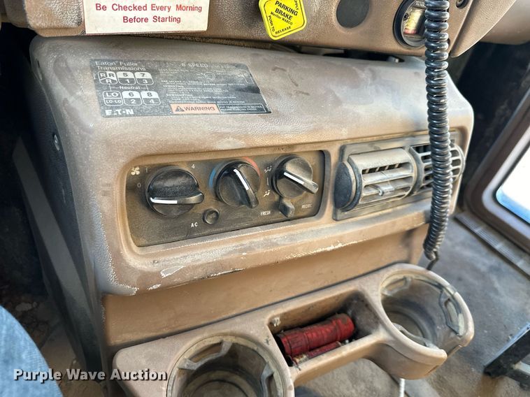 image for item OF9170 2003 Mack CV713  dump truck