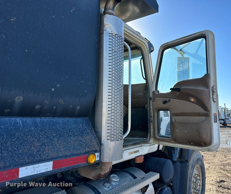 image for item OF9170 2003 Mack CV713  dump truck