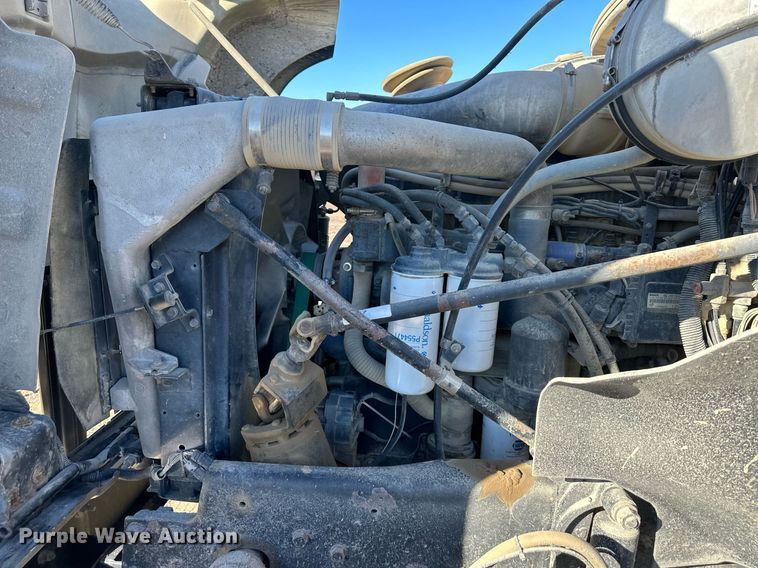 image for item OF9170 2003 Mack CV713  dump truck