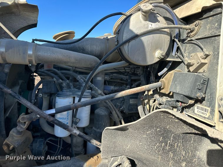 image for item OF9170 2003 Mack CV713  dump truck