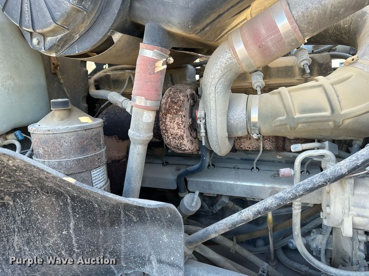 image for item OF9170 2003 Mack CV713  dump truck