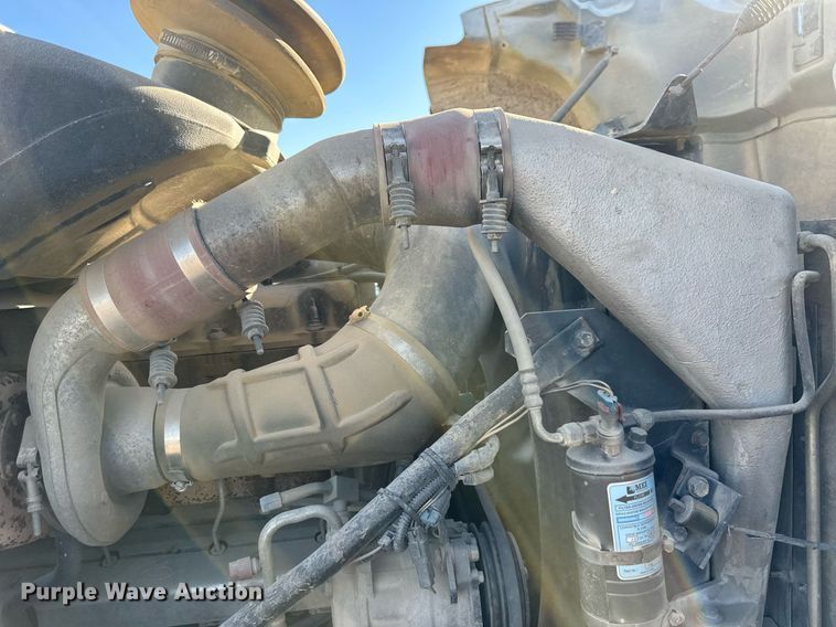 image for item OF9170 2003 Mack CV713  dump truck