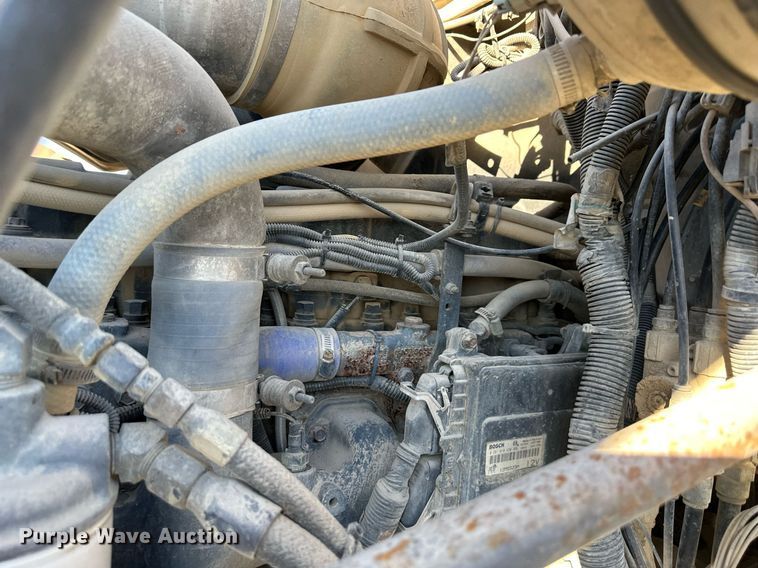 image for item OF9170 2003 Mack CV713  dump truck