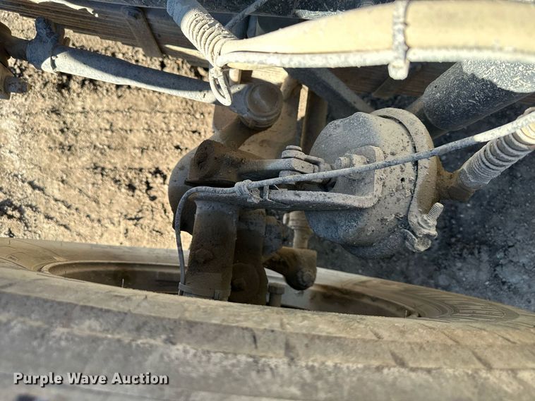 image for item OF9170 2003 Mack CV713  dump truck