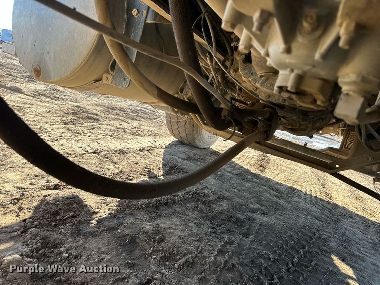 image for item OF9170 2003 Mack CV713  dump truck