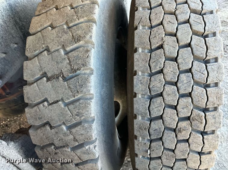 image for item OF9170 2003 Mack CV713  dump truck