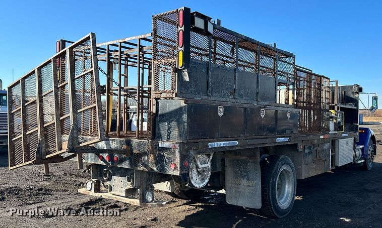 image for item OF9172 2007 Kenworth T300  flatbed truck