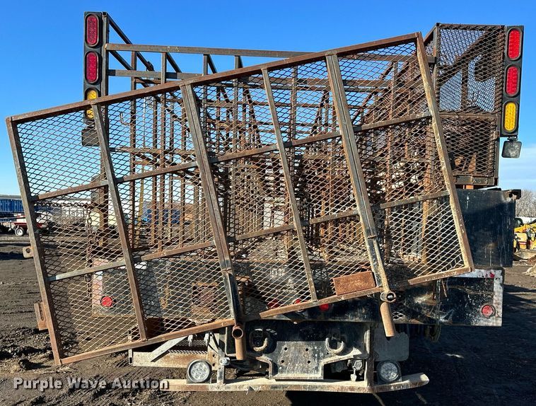 image for item OF9172 2007 Kenworth T300  flatbed truck