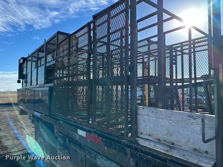 image for item OF9172 2007 Kenworth T300  flatbed truck