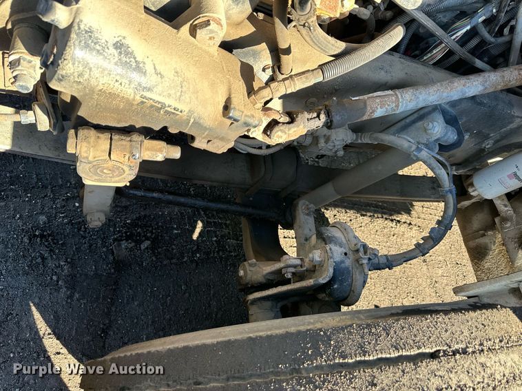 image for item OF9172 2007 Kenworth T300  flatbed truck