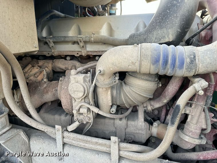 image for item OF9174 2013 Mack  semi truck