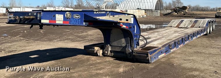 image for item OF9176 2012 Etnyre Blackhawk  lowboy equipment trailer