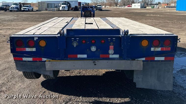 image for item OF9176 2012 Etnyre Blackhawk  lowboy equipment trailer