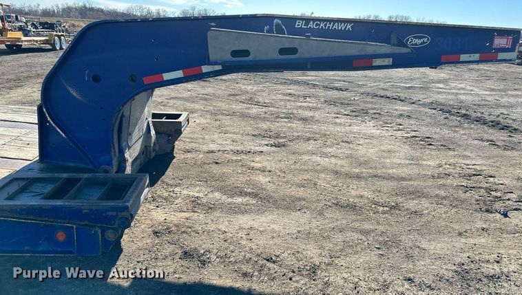 image for item OF9176 2012 Etnyre Blackhawk  lowboy equipment trailer