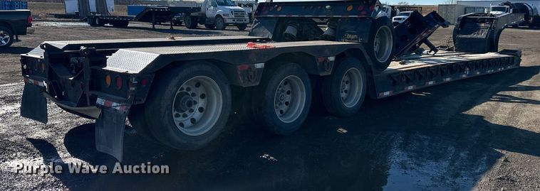 image for item OF9177 2014 Etnyre Blackhawk  lowboy equipment trailer