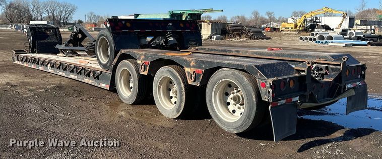 image for item OF9177 2014 Etnyre Blackhawk  lowboy equipment trailer