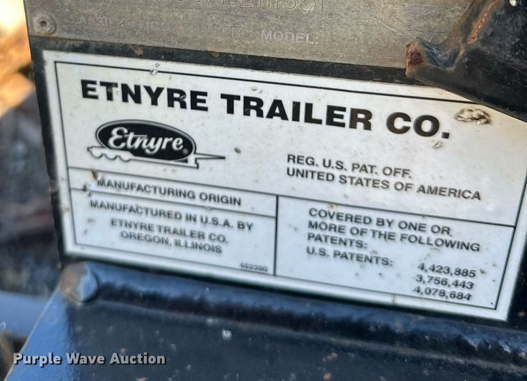 image for item OF9177 2014 Etnyre Blackhawk  lowboy equipment trailer