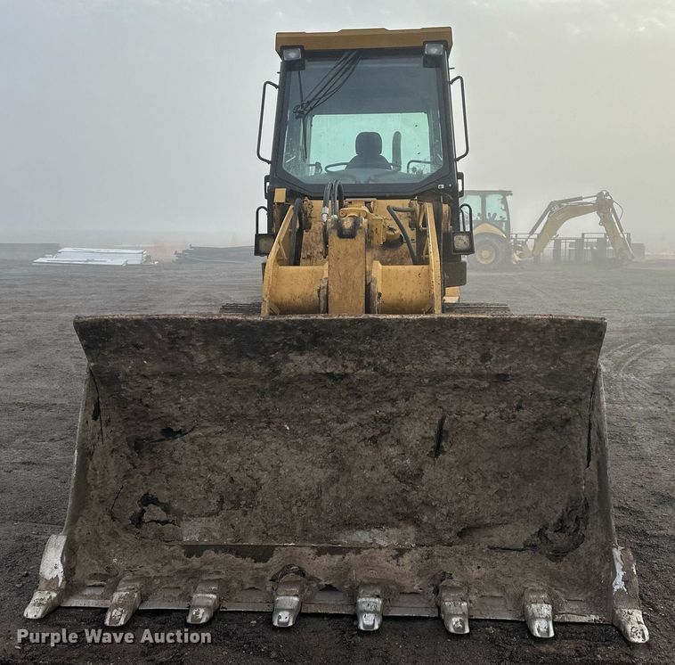 image for item OF9179 2005 Caterpillar 953C  track loader