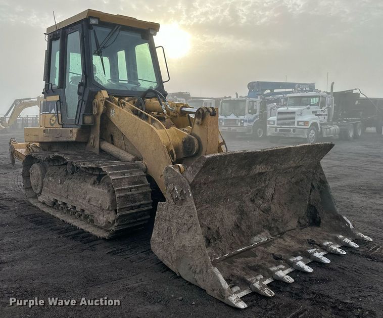 image for item OF9179 2005 Caterpillar 953C  track loader