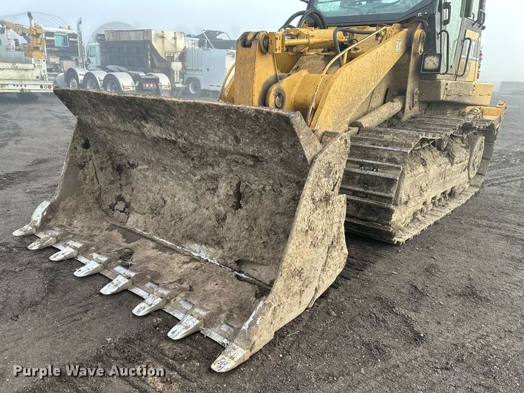 image for item OF9179 2005 Caterpillar 953C  track loader