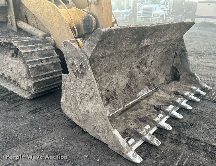 image for item OF9179 2005 Caterpillar 953C  track loader