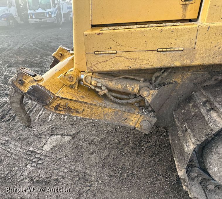 image for item OF9179 2005 Caterpillar 953C  track loader