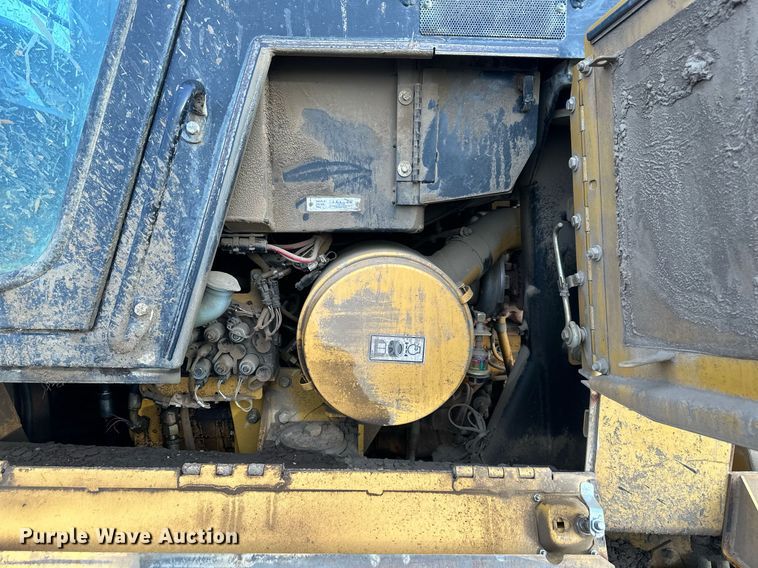 image for item OF9179 2005 Caterpillar 953C  track loader