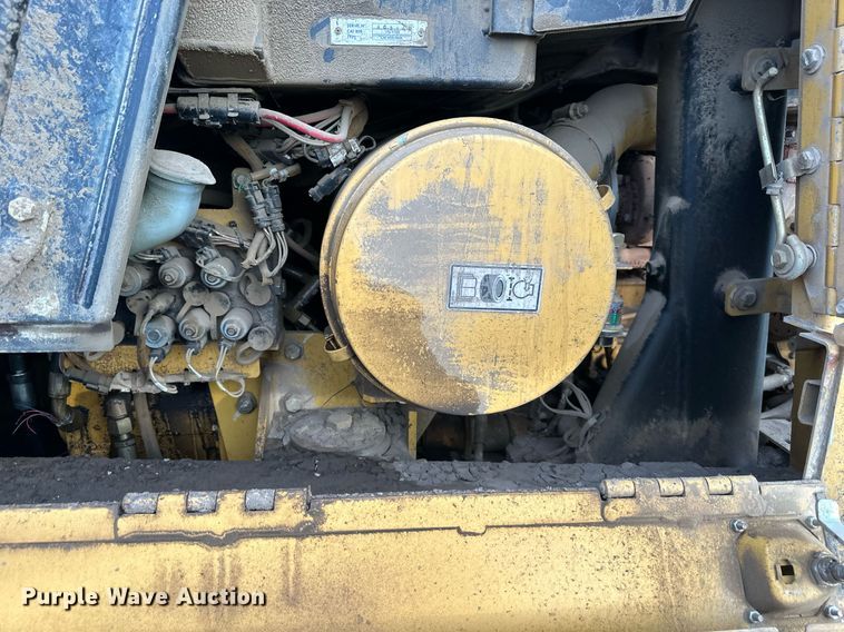 image for item OF9179 2005 Caterpillar 953C  track loader