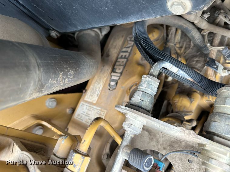 image for item OF9179 2005 Caterpillar 953C  track loader