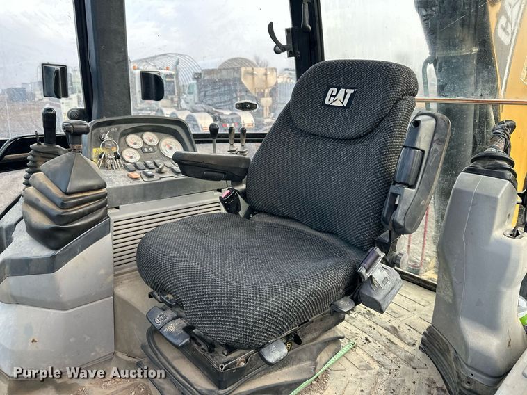 image for item OF9180 2006 Caterpillar 420E  backhoe