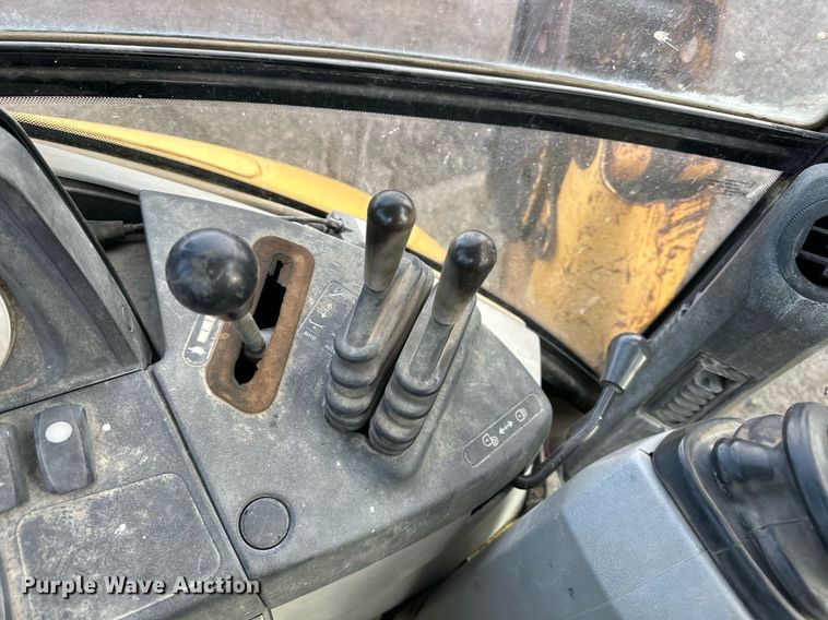 image for item OF9180 2006 Caterpillar 420E  backhoe