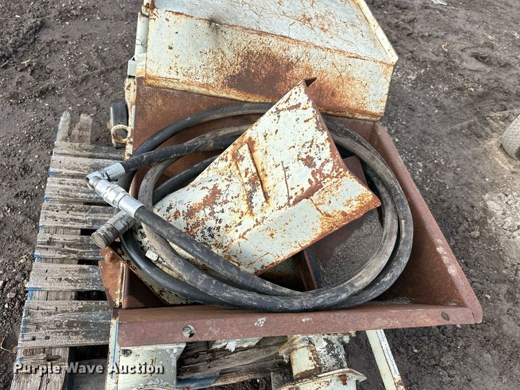 image for item OF9182 Miller Curbilder 750ST  curb machine