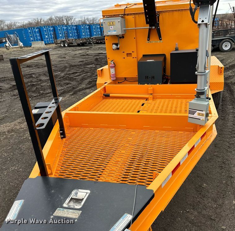 image for item OF9183 2020 KM International KM8000TEDD  asphalt hotbox