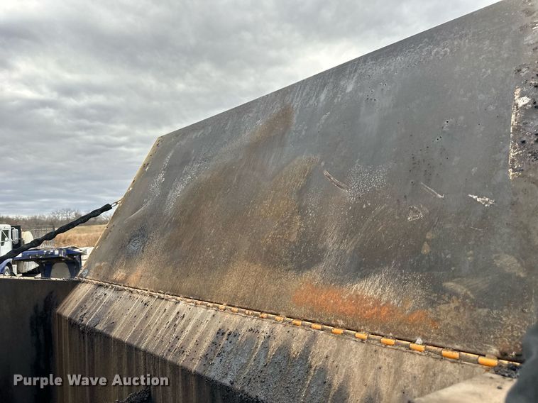 image for item OF9183 2020 KM International KM8000TEDD  asphalt hotbox