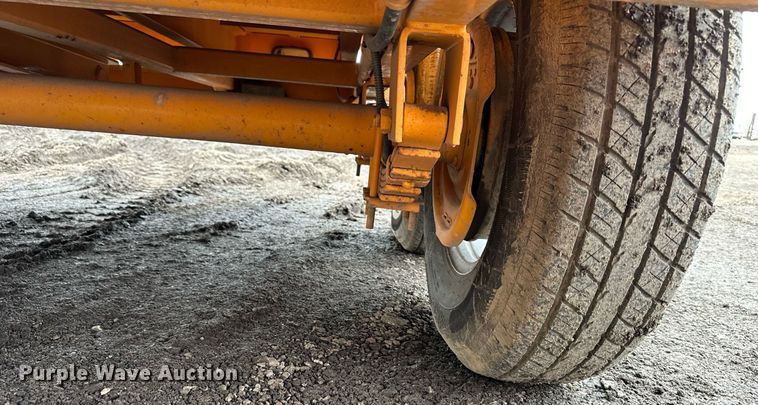 image for item OF9183 2020 KM International KM8000TEDD  asphalt hotbox