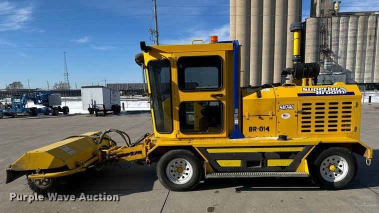 image for item OF9621 Superior Broom SM74C  broom